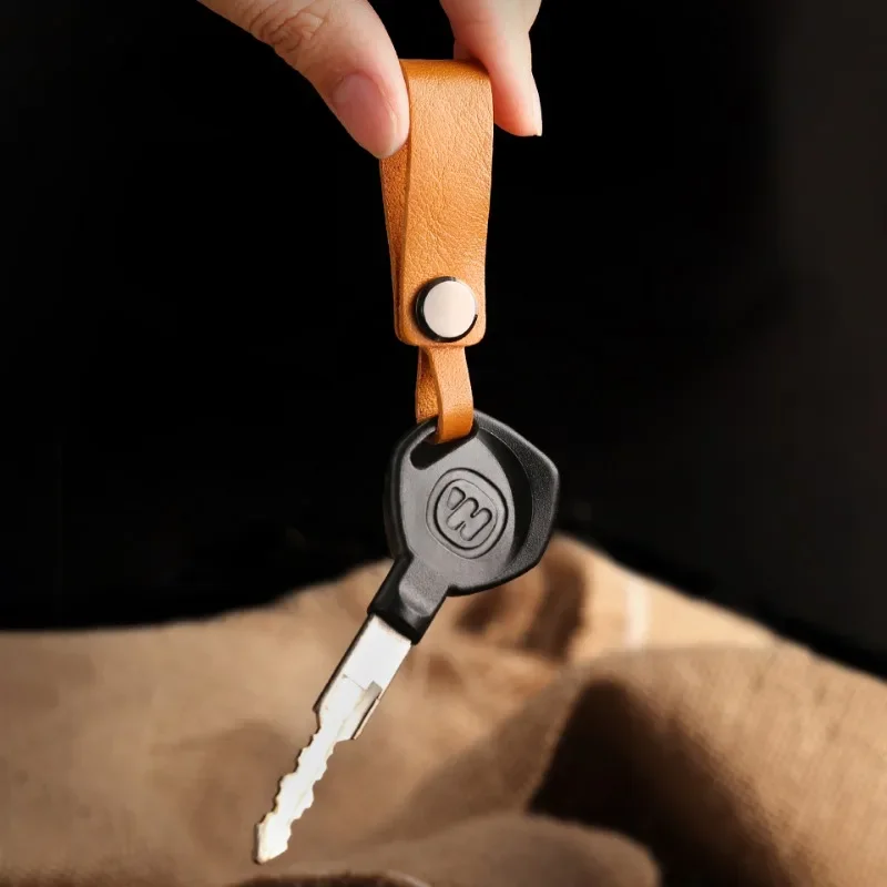 Benutzerdefinierter Logo-Schlü – Initial Ring Custom Bewertung und Preis